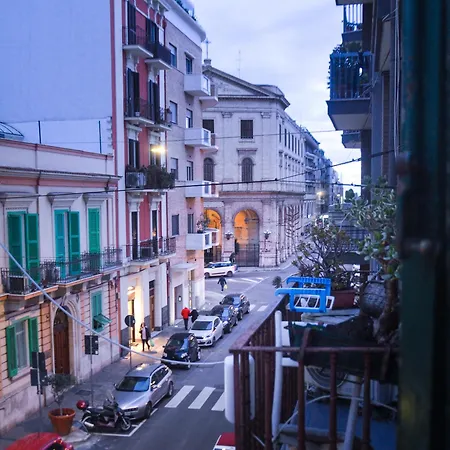 Manzoni 10 Apartament *