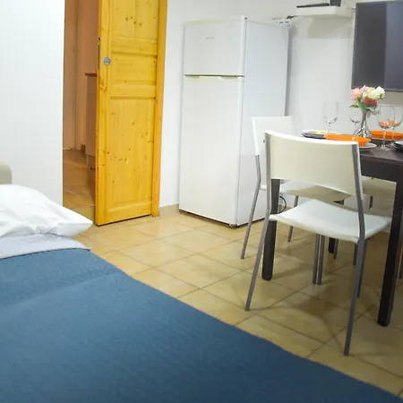 Apartament Manzoni 10 *