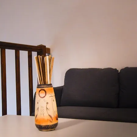 Manzoni 10 * בארי