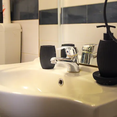 דירה Manzoni 10 בארי