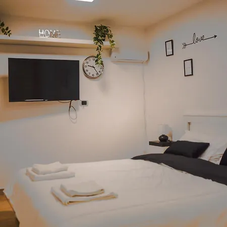 Apartament Manzoni 10 Bari