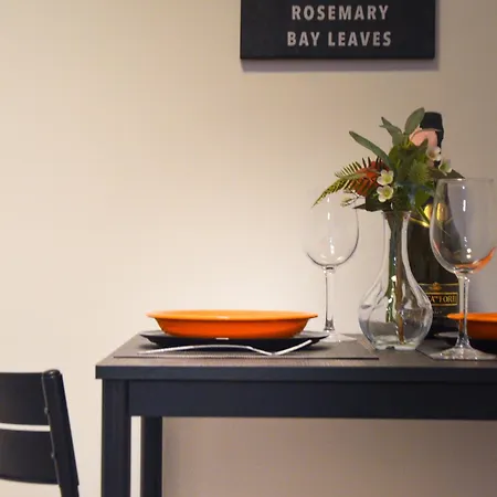 Manzoni 10 Appartamento *