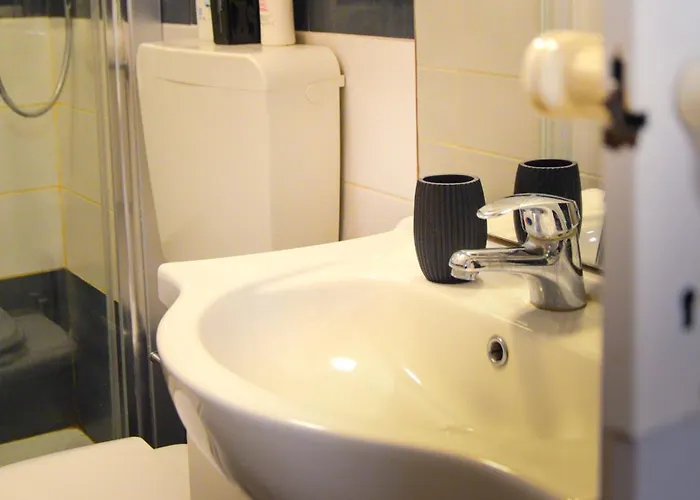 Manzoni 10 Appartamento *